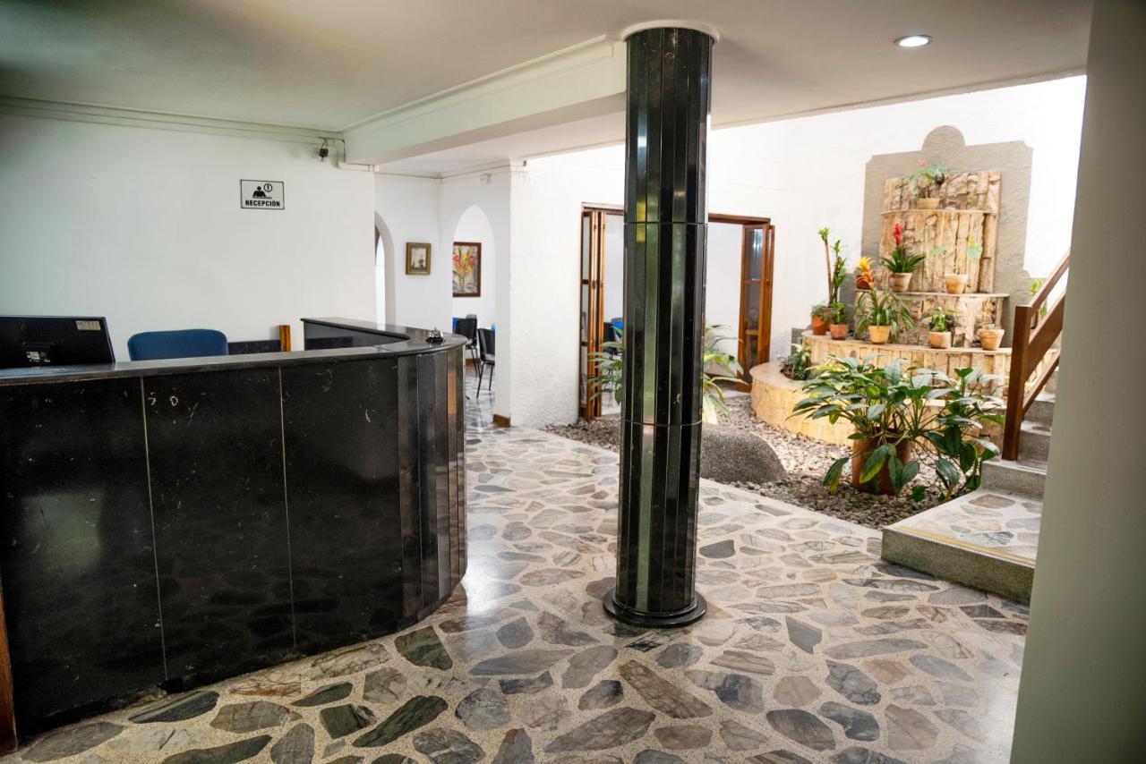 Casa Rosales Hotel Medellin Ngoại thất bức ảnh