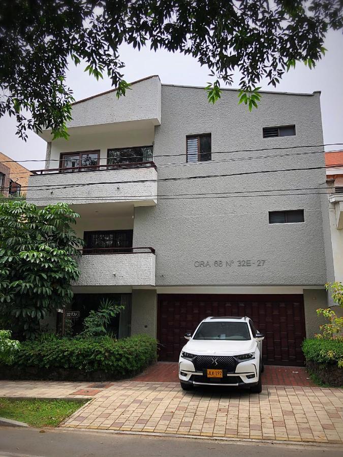 Casa Rosales Hotel Medellin Ngoại thất bức ảnh