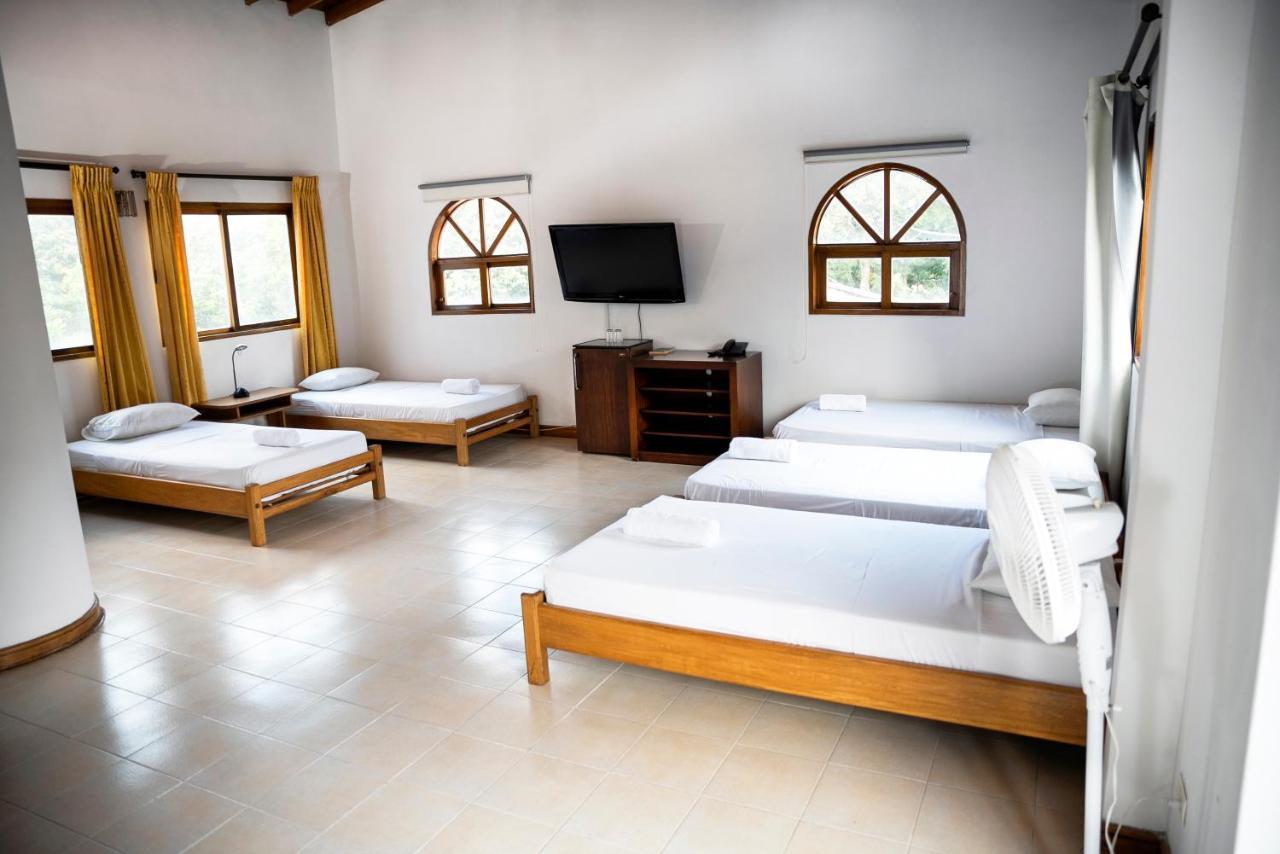 Casa Rosales Hotel Medellin Ngoại thất bức ảnh