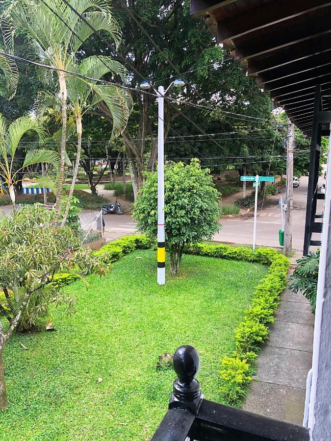 Casa Rosales Hotel Medellin Ngoại thất bức ảnh