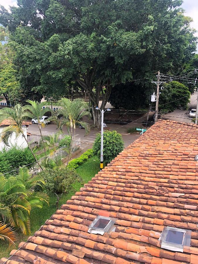 Casa Rosales Hotel Medellin Ngoại thất bức ảnh