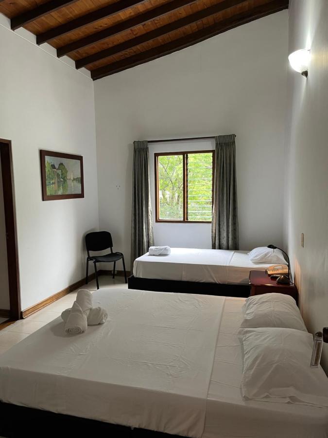 Casa Rosales Hotel Medellin Ngoại thất bức ảnh
